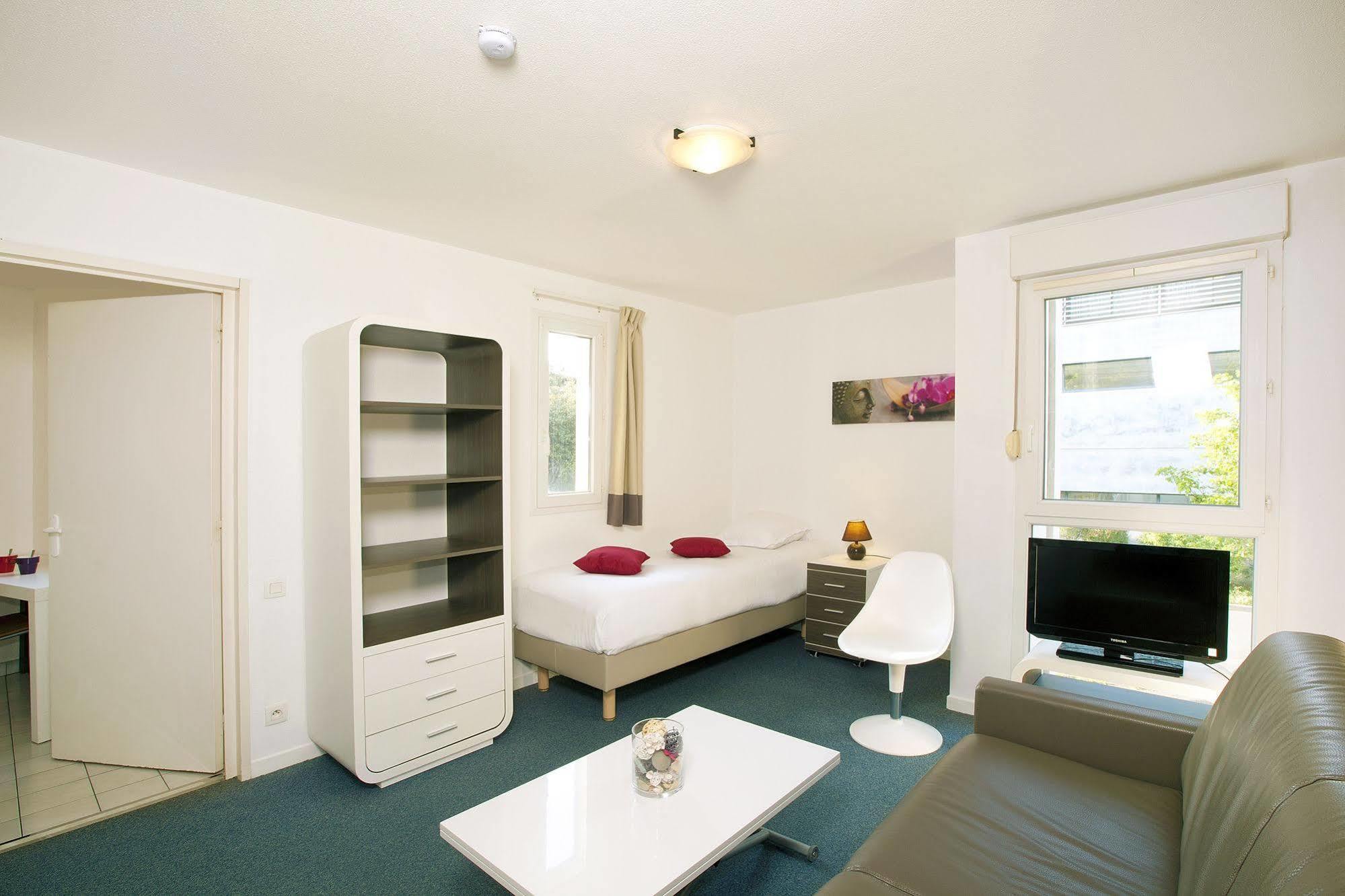 Sejours & Affaires La Rochelle Les Minimes Aparthotel Exteriör bild